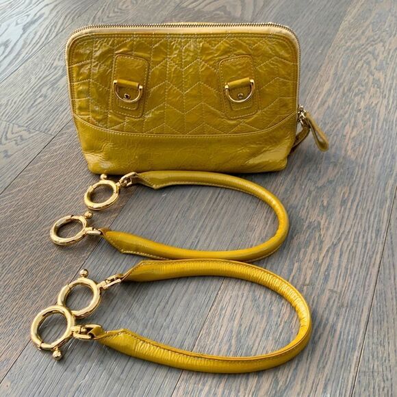 Goldenbleu Parker Quilted Yellow Patent Leather Shoulder Bag - Picture 3 of 12